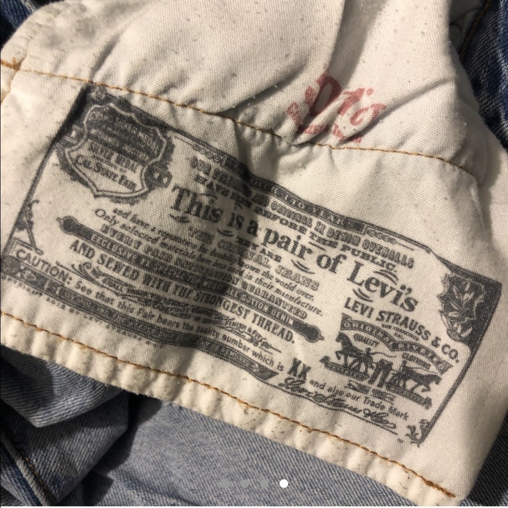 501 light washed levi’s